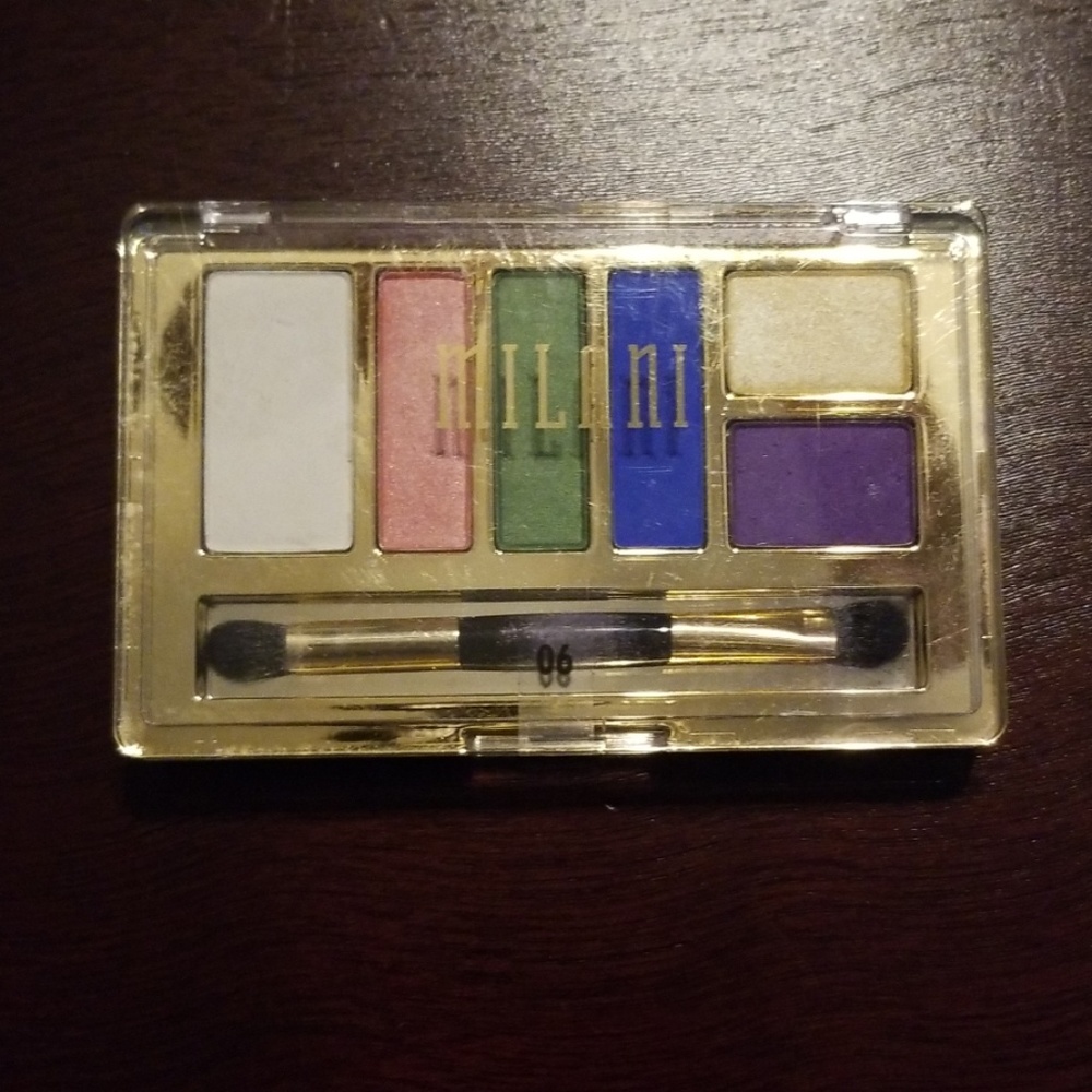 Multicolor eyeshadow